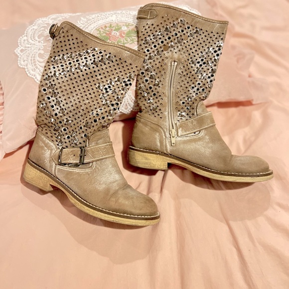 Very beautiful Italian summer boots ! Made with very soft leather 🔥 - Picture 7 of 13